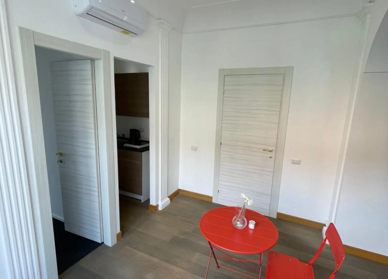 Апартаменты Giulia Mesa Suites Рим Италия