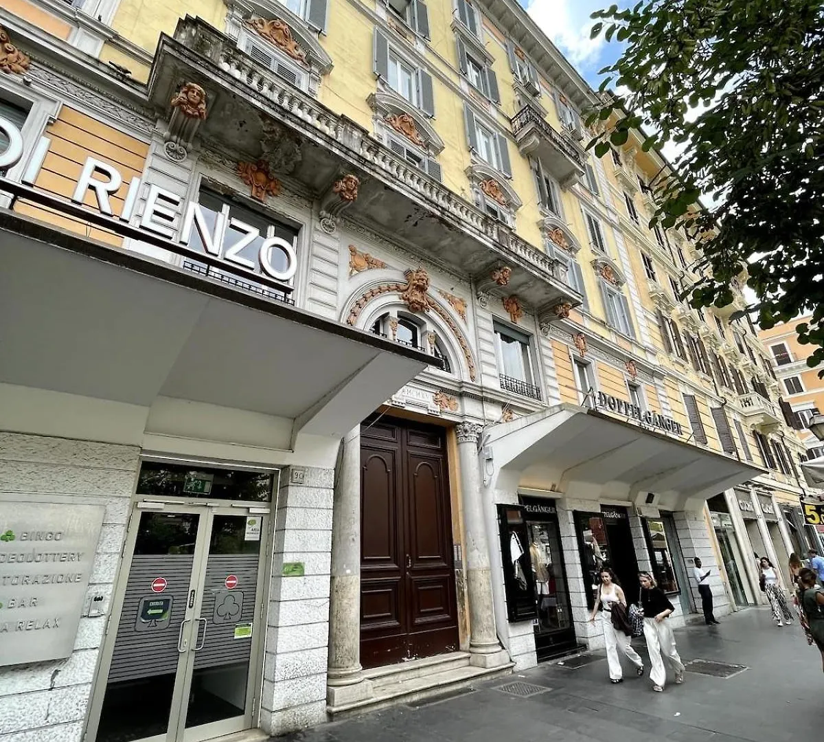Апартаменты Giulia Mesa Suites Рим